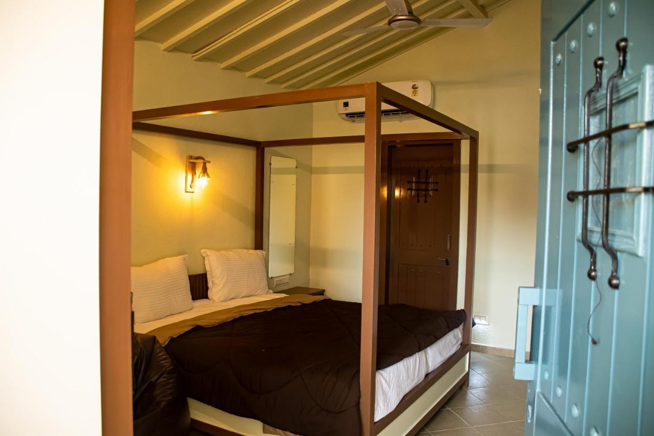 The Village Resort Mundra ภายนอก รูปภาพ